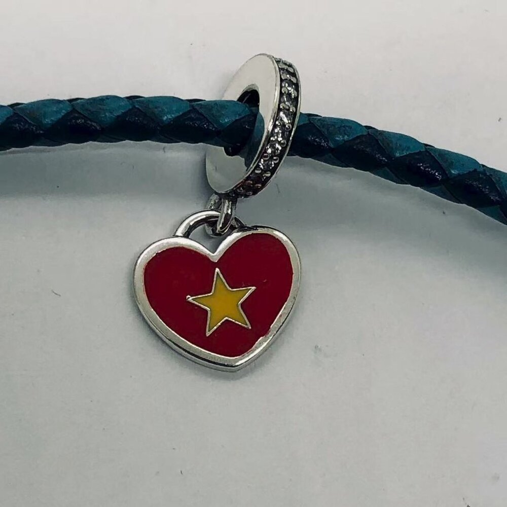 ✨✨Pandora Vietnam Flag Charm S925 Silver with box